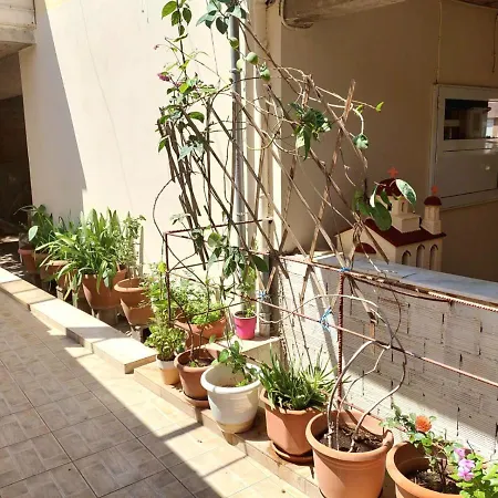 S For Studio - Detached, Close To Center Apartament *